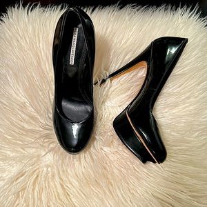 Vera Wang Lavender label black leather platform heels size women’s 8 1/2